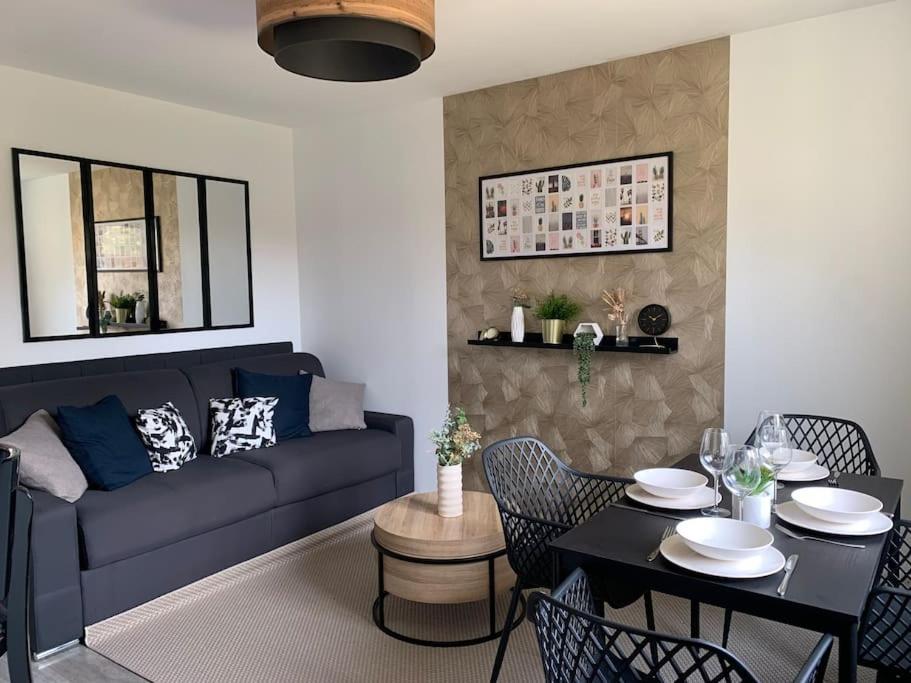Appartement proche Astérix Chantilly Roissy CDG pour couple ou famille La Chapelle-en-Serval Exterior foto